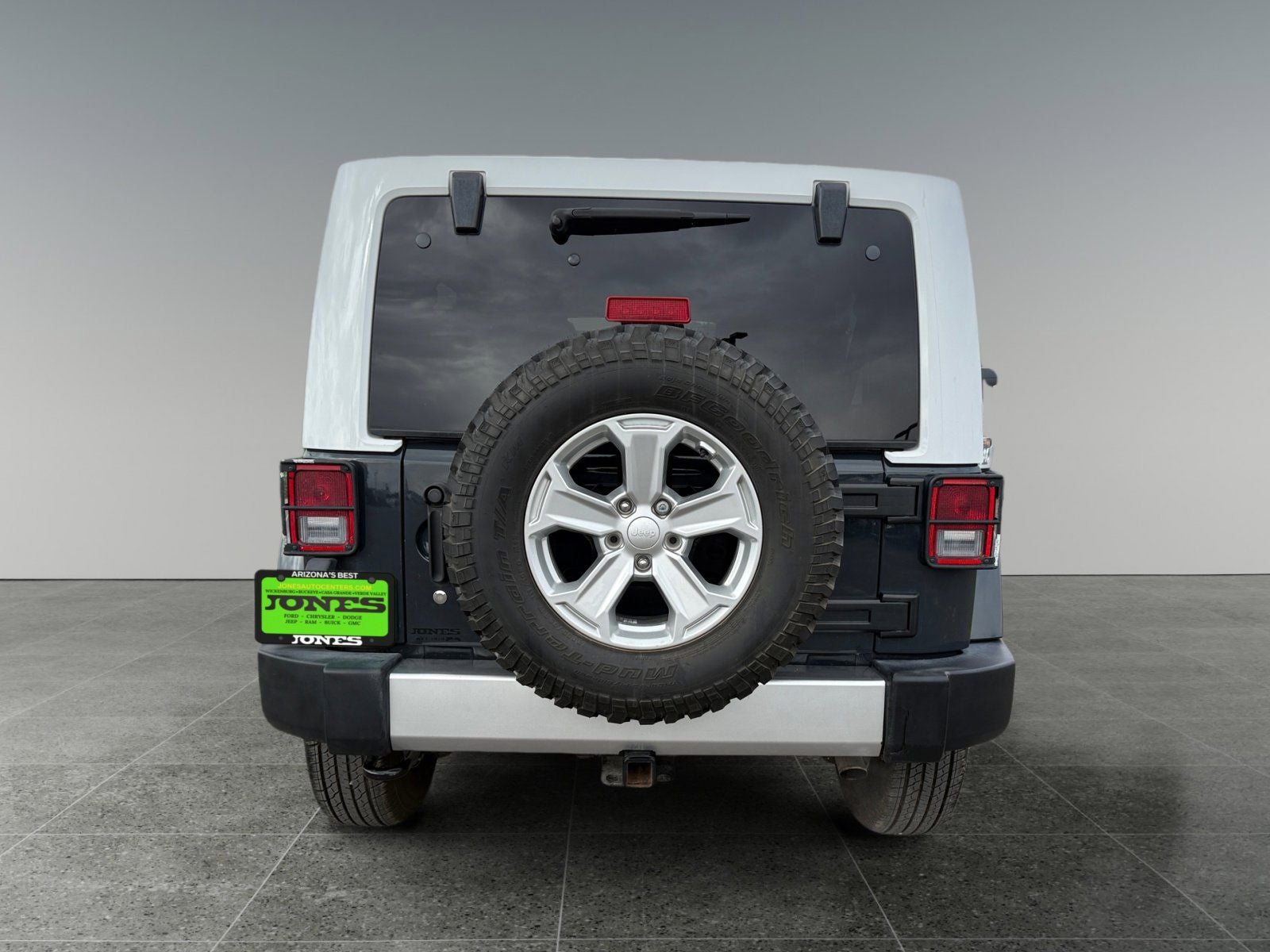 2017 Jeep Wrangler Unlimited Sahara Chief