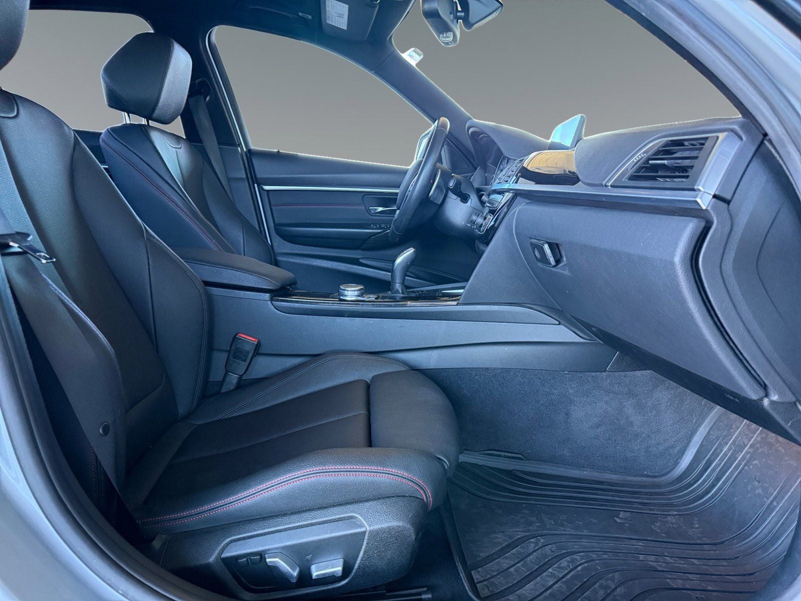 2016 BMW 3 Series 328i