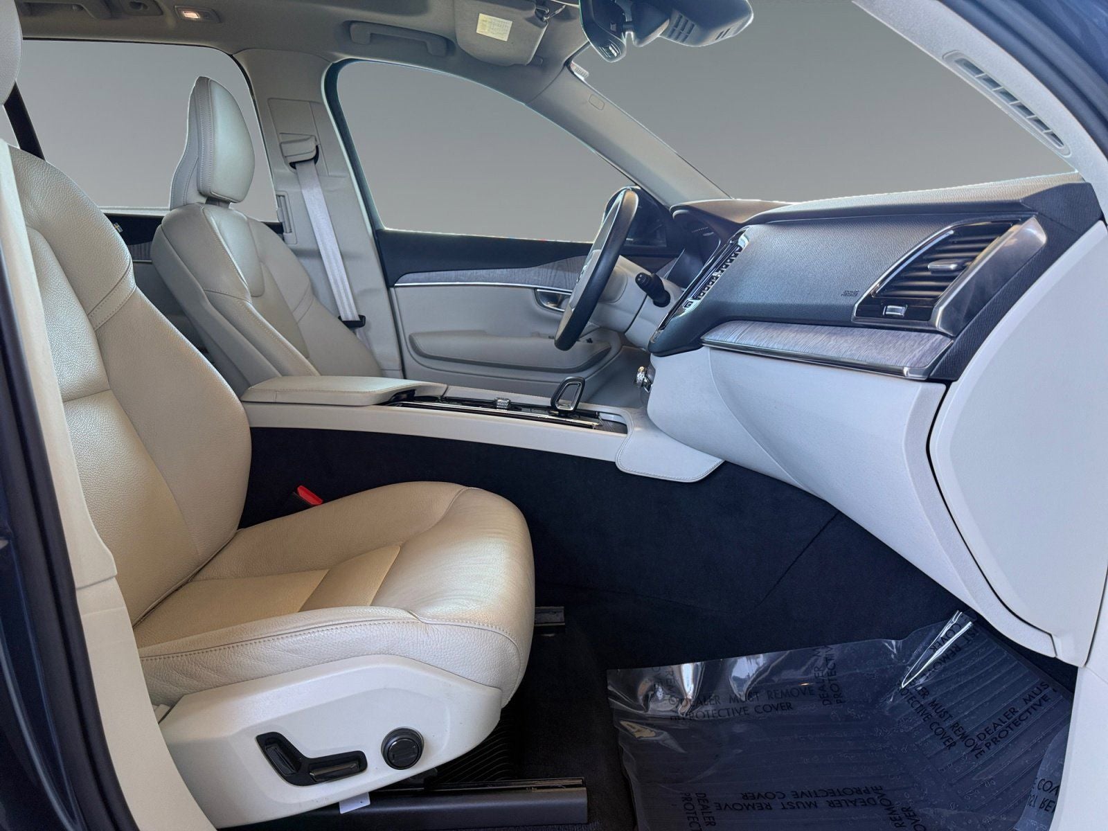 2023 Volvo XC90 B6 Plus 7-Seater