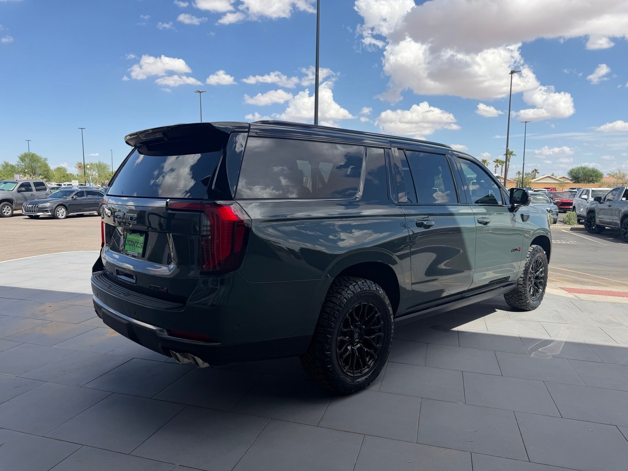 2026 GMC Yukon XL AT4