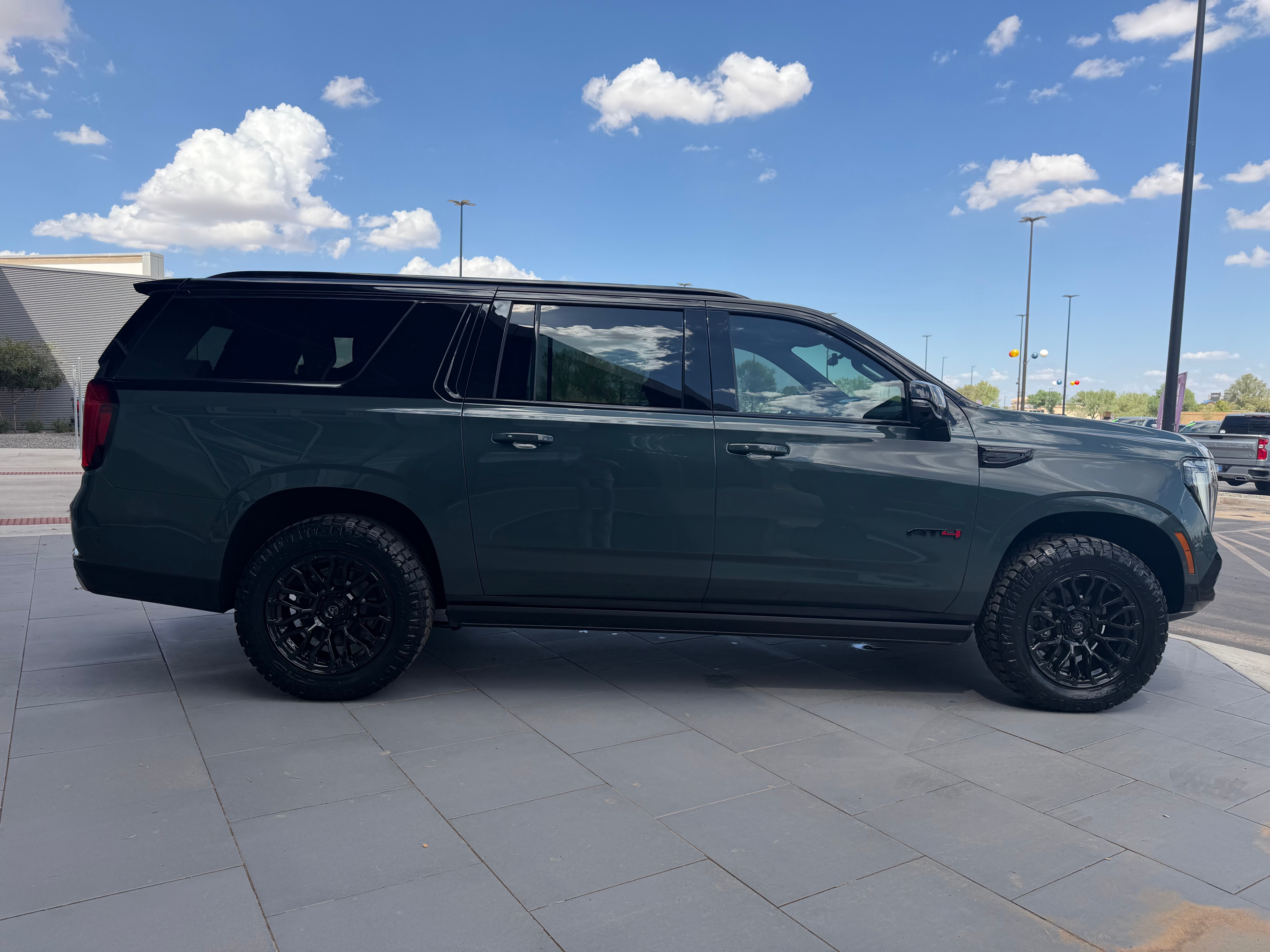 2026 GMC Yukon XL AT4