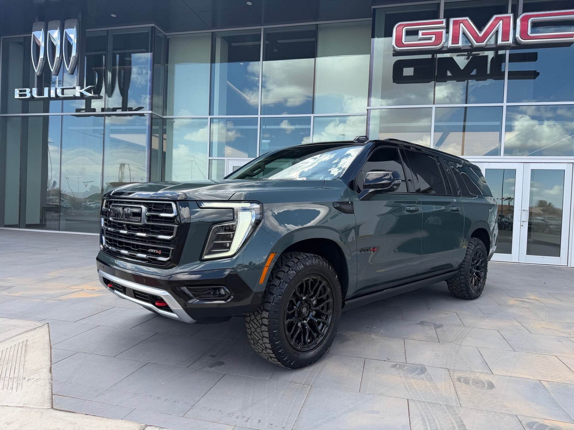 2026 GMC Yukon XL AT4
