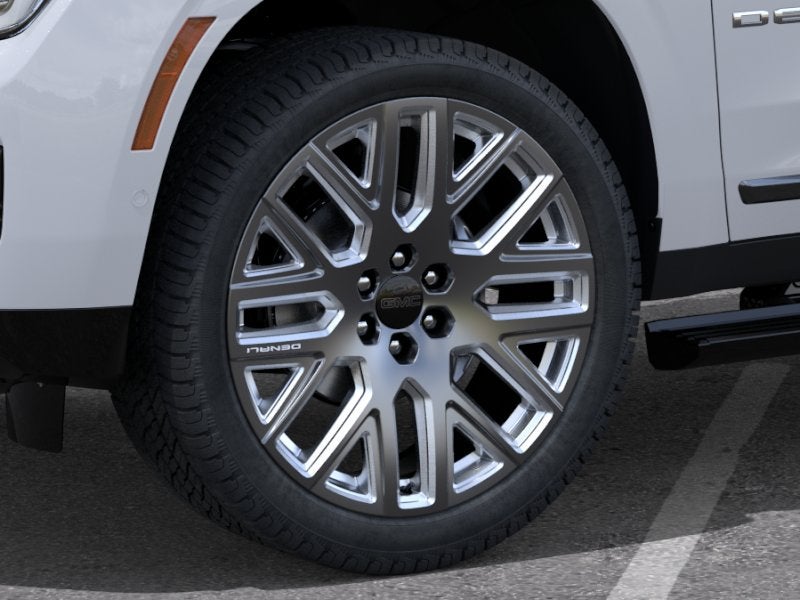 2026 GMC Yukon XL Denali Ultimate - Photo 9