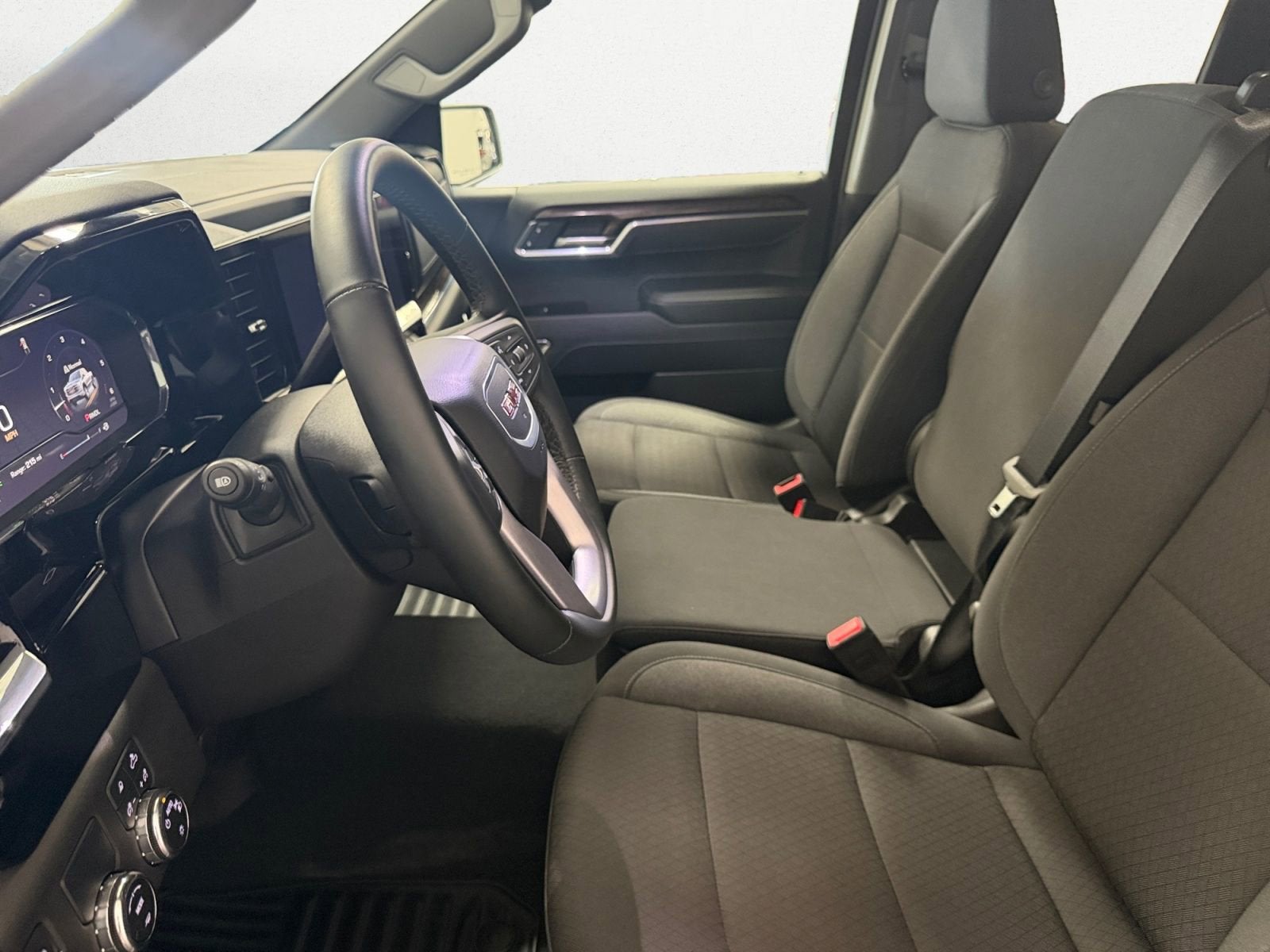 2025 GMC Sierra 1500 SLE