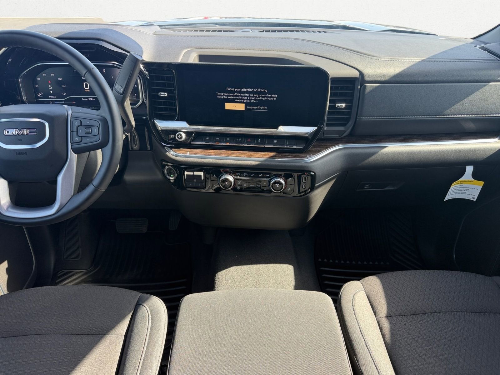 2025 GMC Sierra 1500 SLE