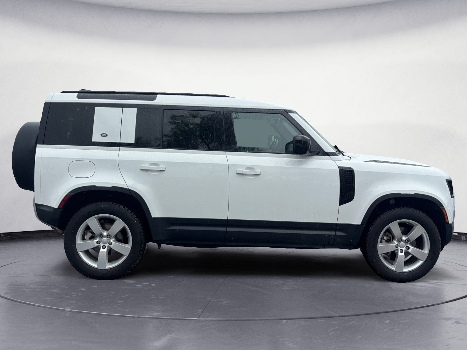 2021 Land Rover Defender STD