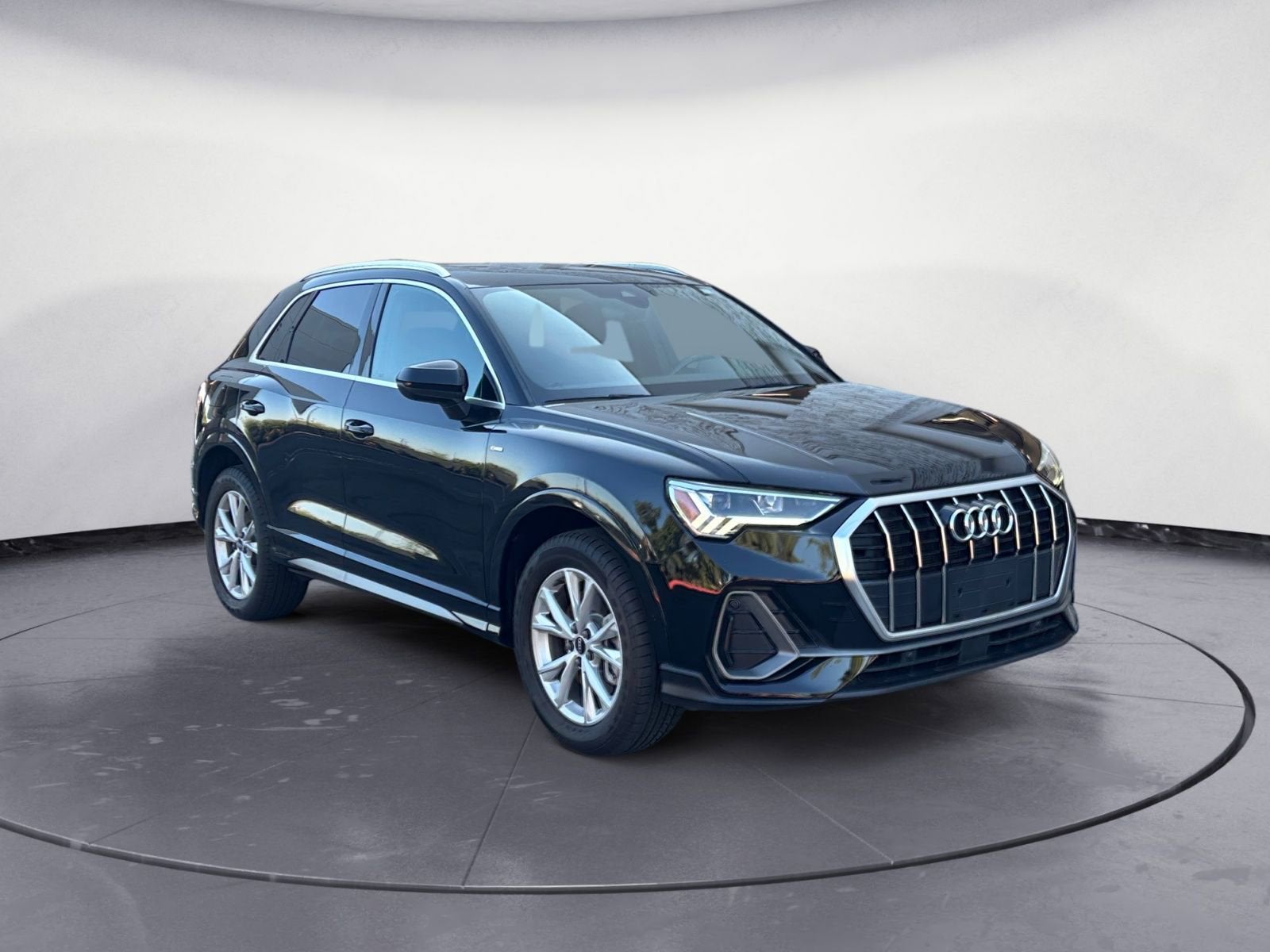2022 Audi Q3 S line Premium Plus