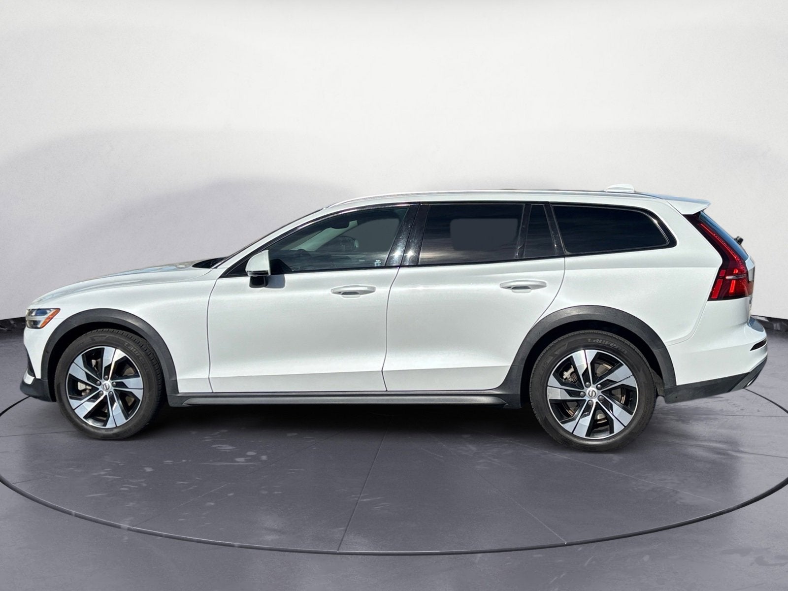 2021 Volvo V60 Cross Country NA