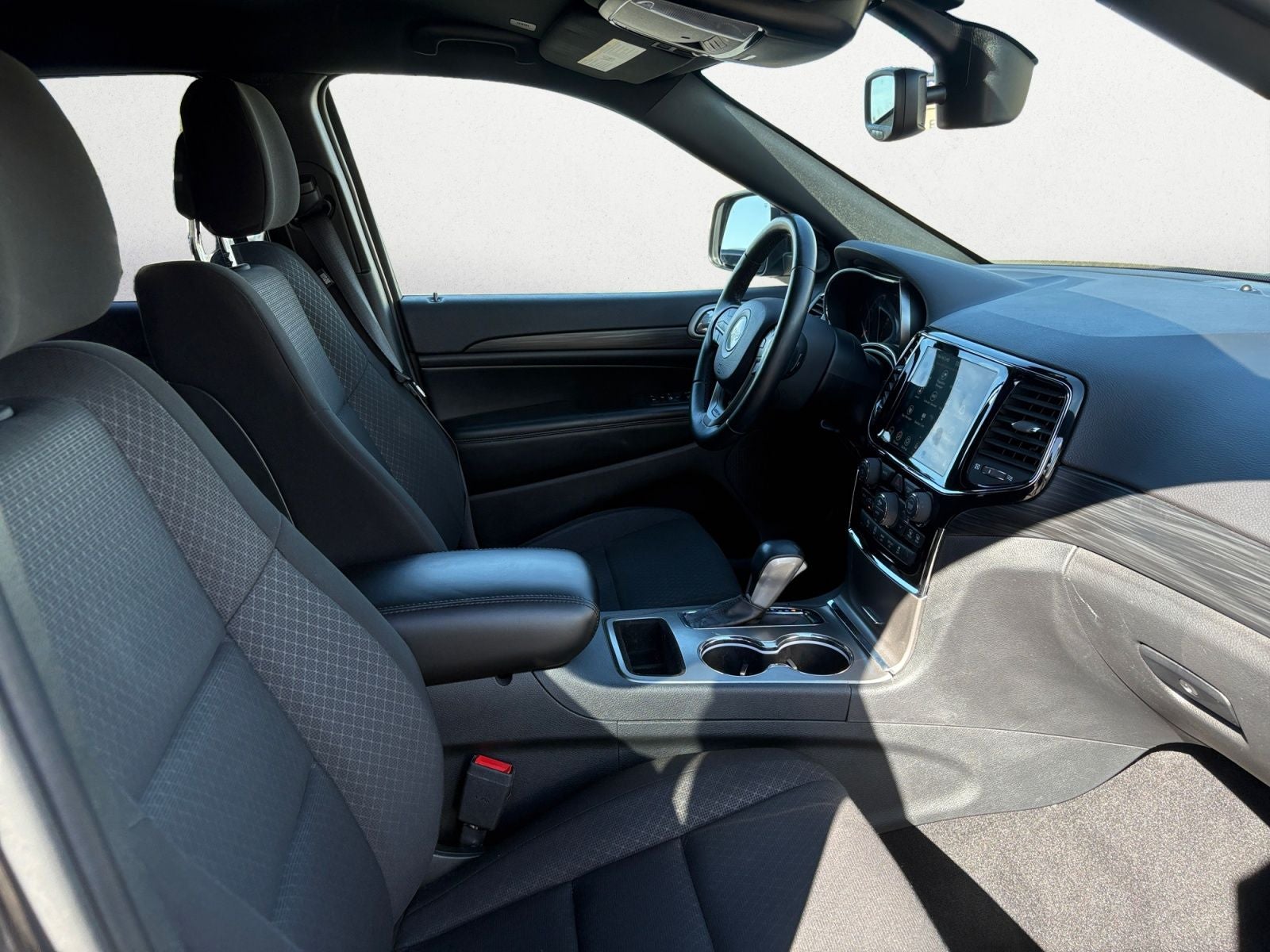 2020 Jeep Grand Cherokee Laredo E