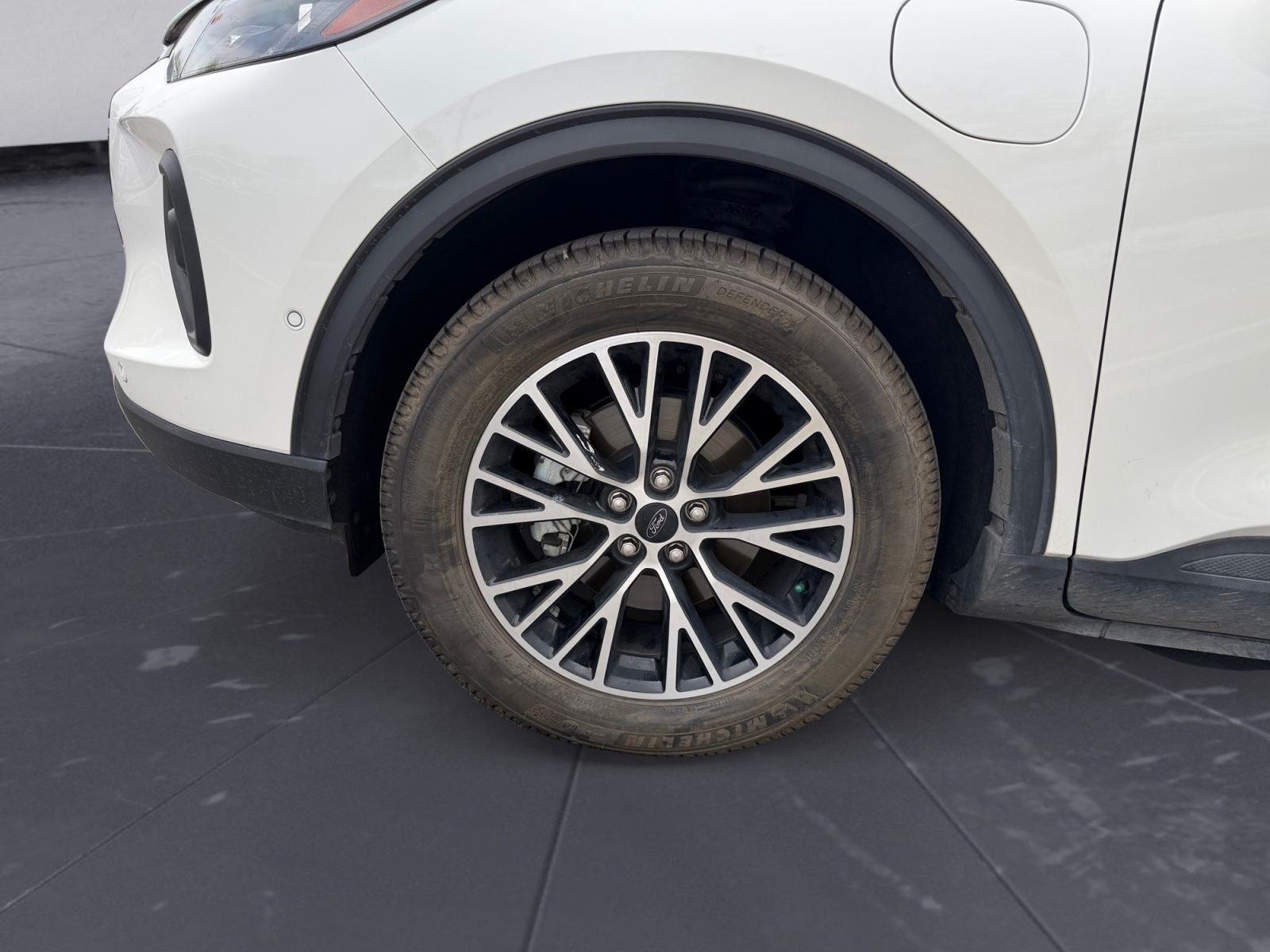 2023 Ford Escape Plug-In Hybrid Base