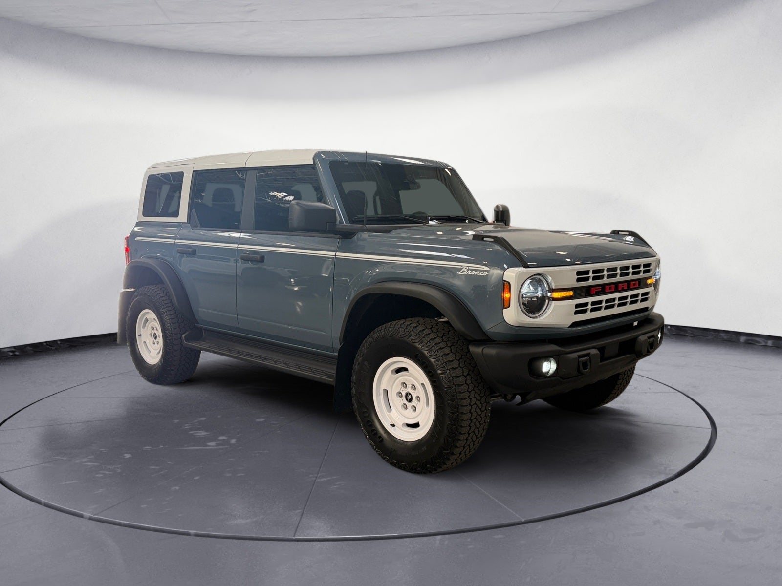 2025 Ford Bronco Heritage Edition