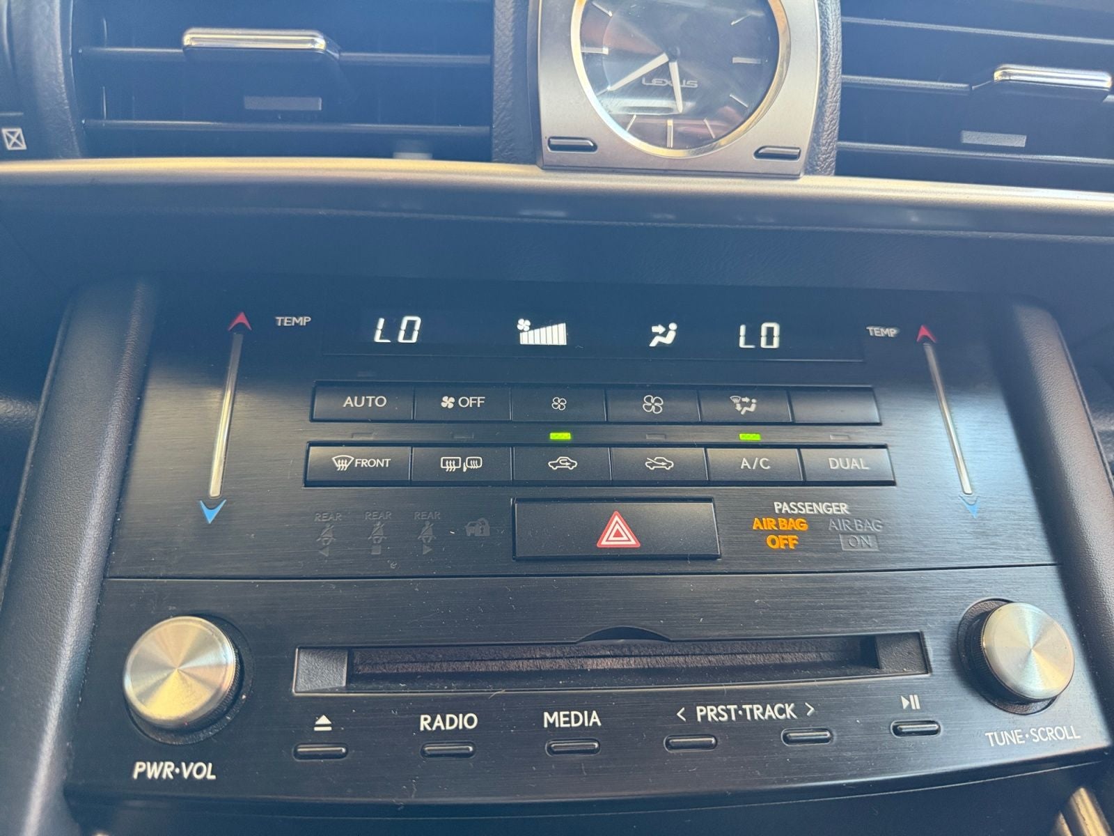 2017 Lexus IS 200t