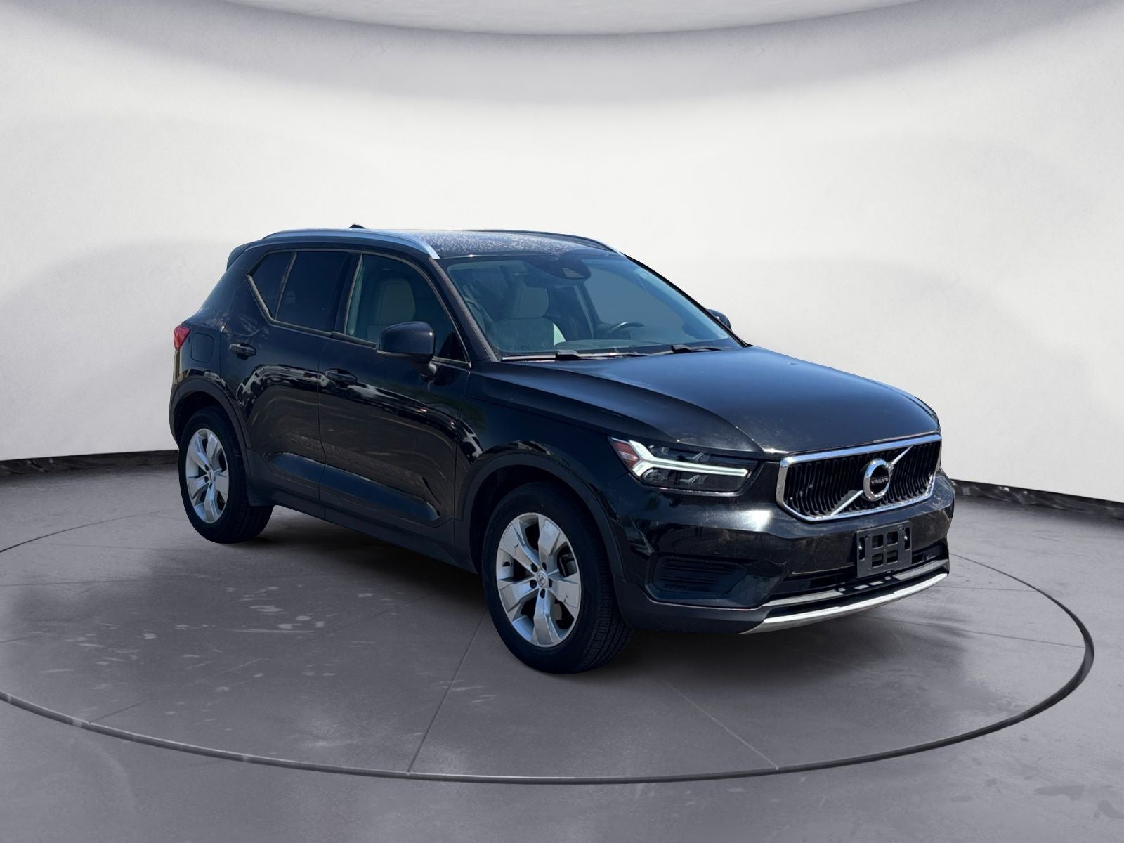 2020 Volvo XC40 Momentum