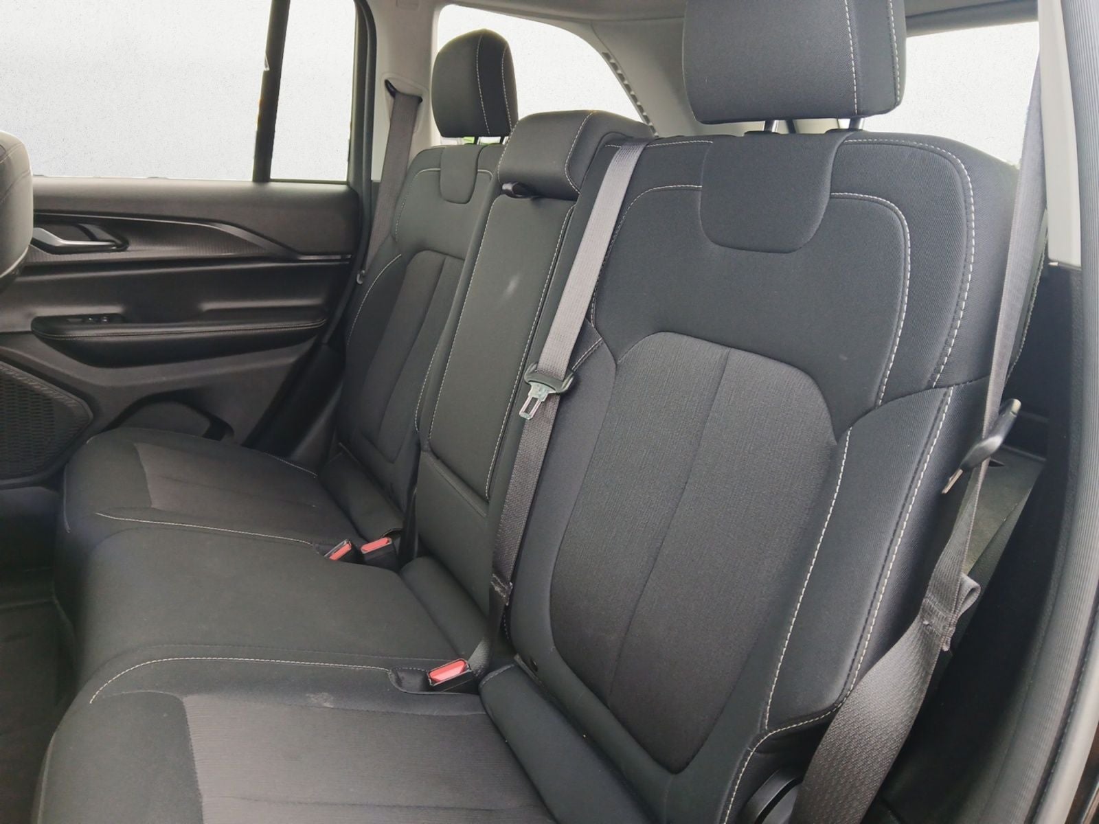 2024 Jeep Grand Cherokee Laredo 4x4