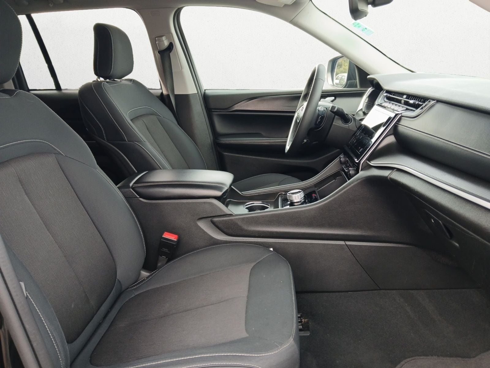 2024 Jeep Grand Cherokee Laredo 4x4