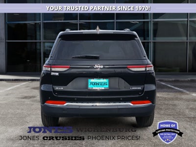 2024 Jeep Grand Cherokee Laredo 4x4