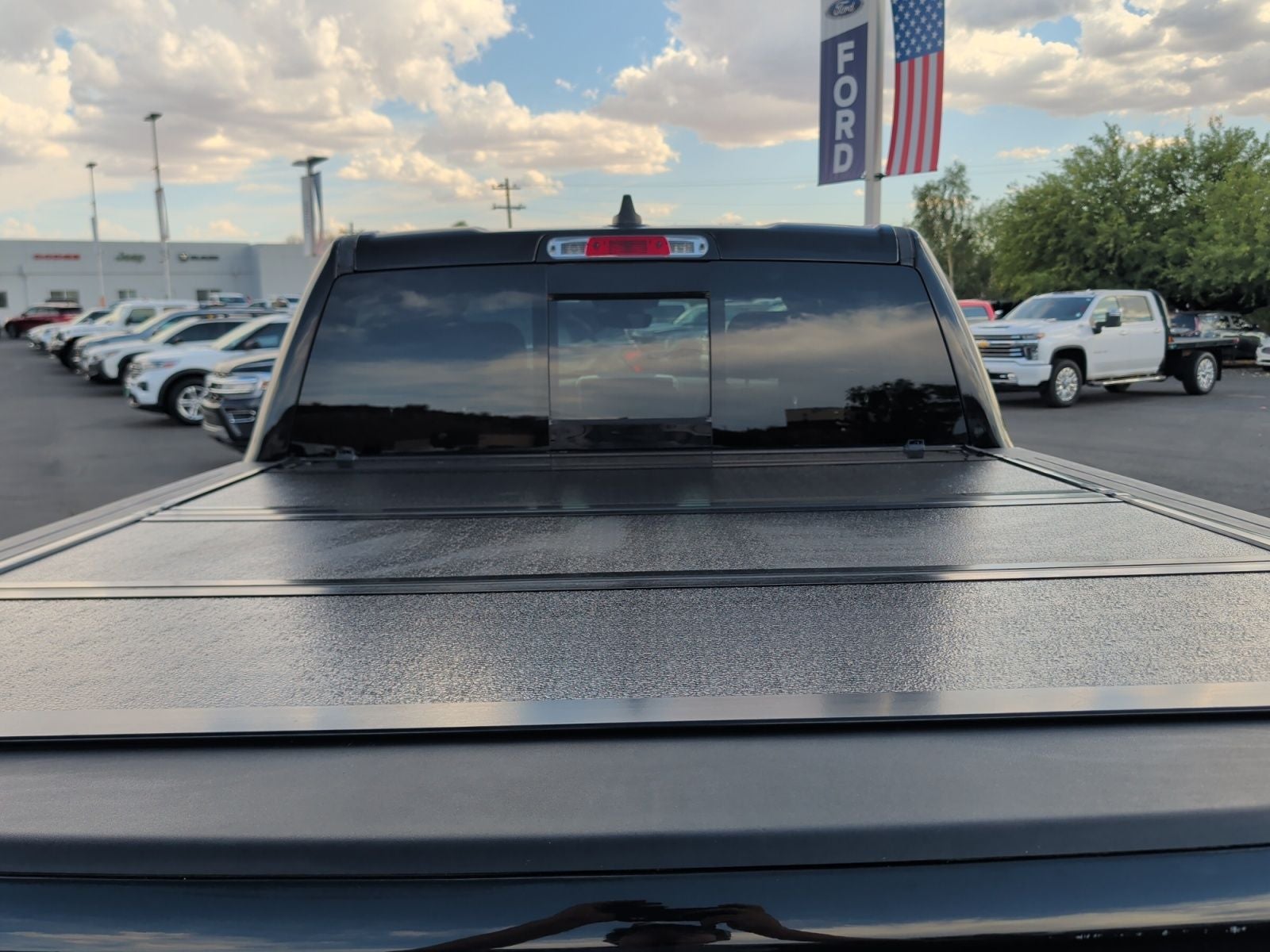 2022 RAM 1500 Big Horn Crew Cab 4x4 5'7' Box