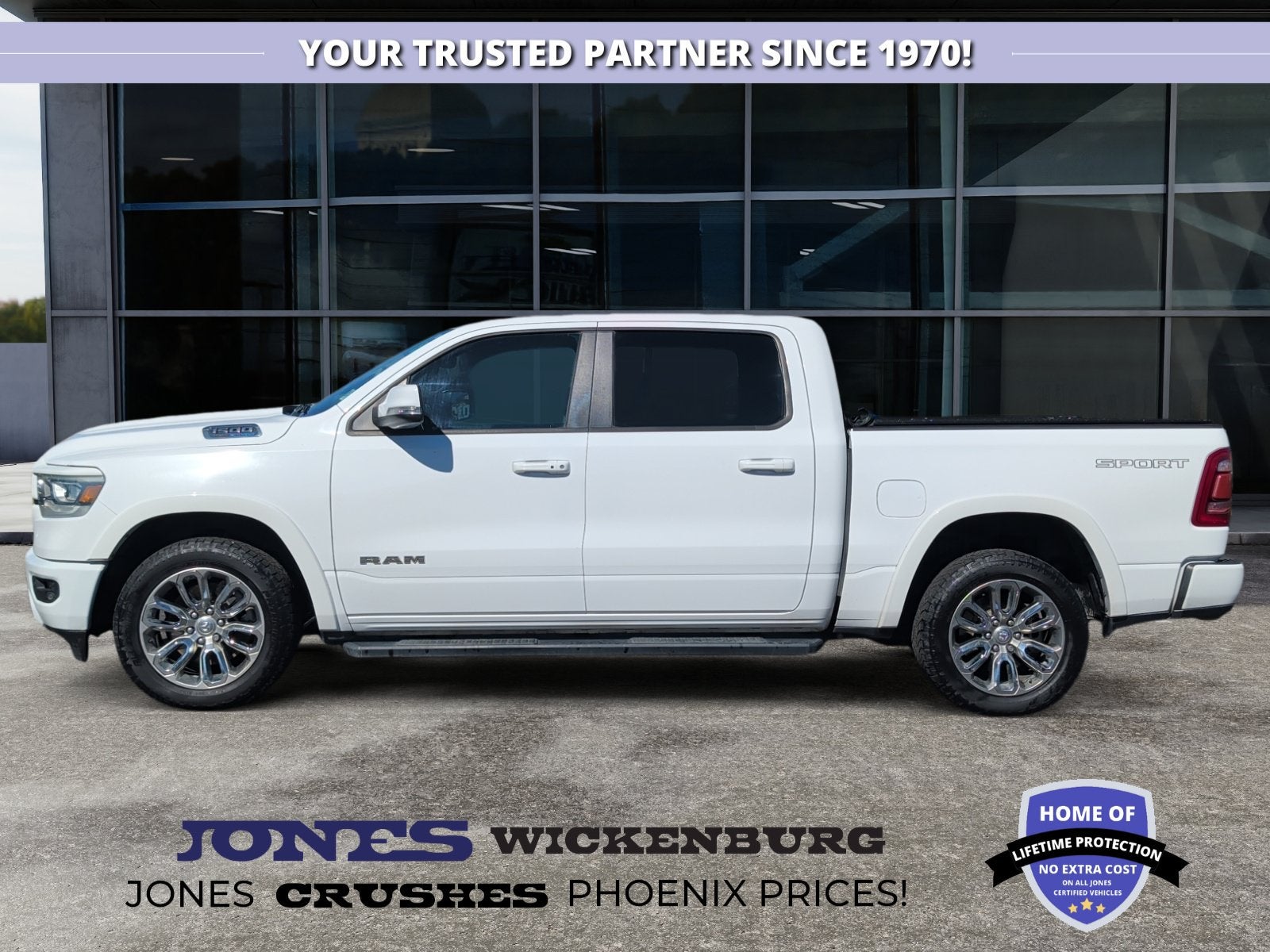 2022 RAM 1500 Laramie Crew Cab 4x4 5'7' Box