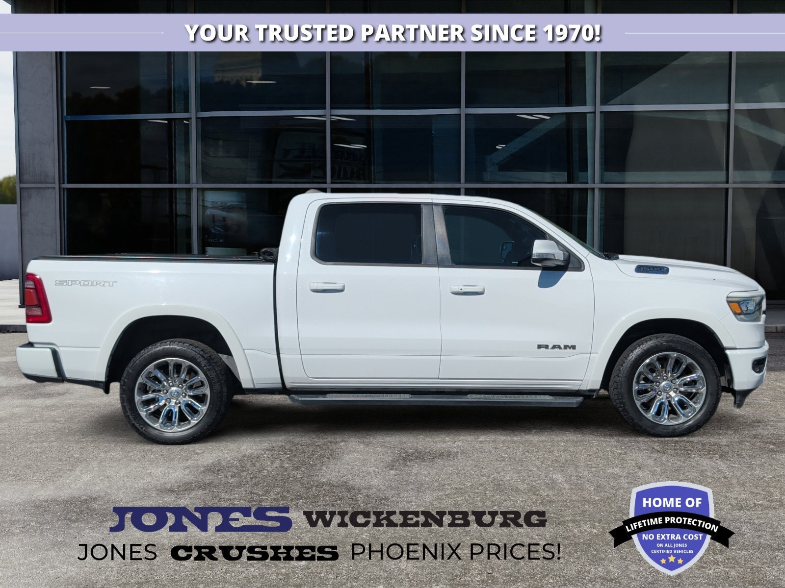 2022 RAM 1500 Laramie Crew Cab 4x4 5'7' Box