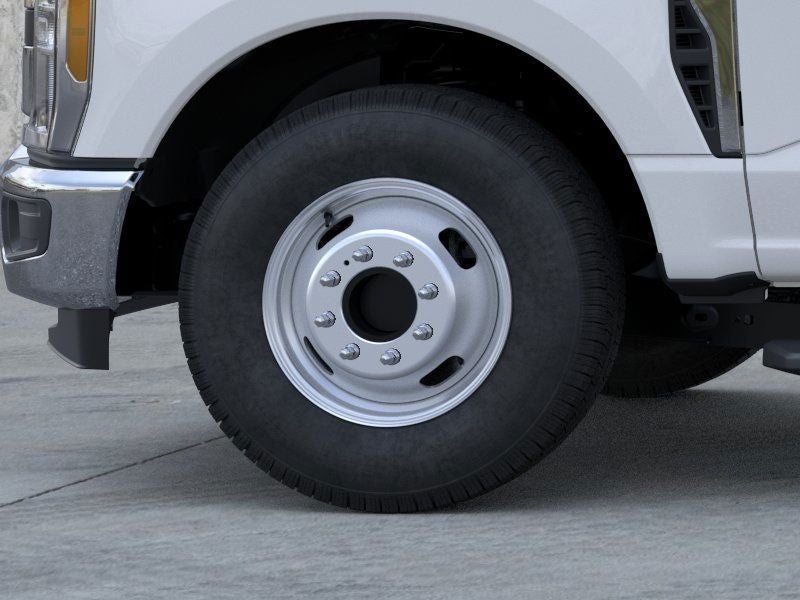 2025 Ford F-350 Chassis XL