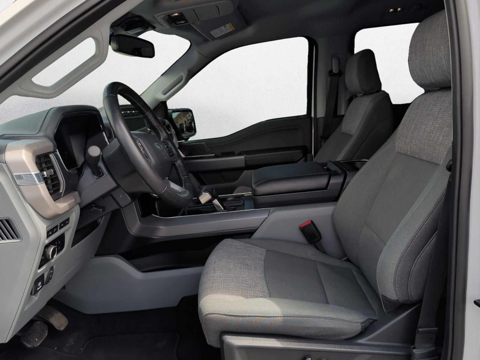 2023 Ford F-150 Lightning XLT