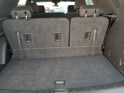 2023 Chevrolet Traverse FWD LT Cloth