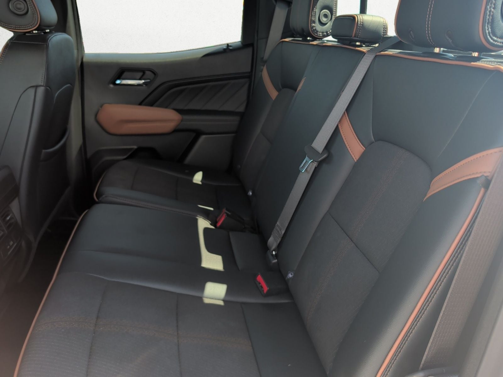 2025 GMC Canyon 4WD AT4