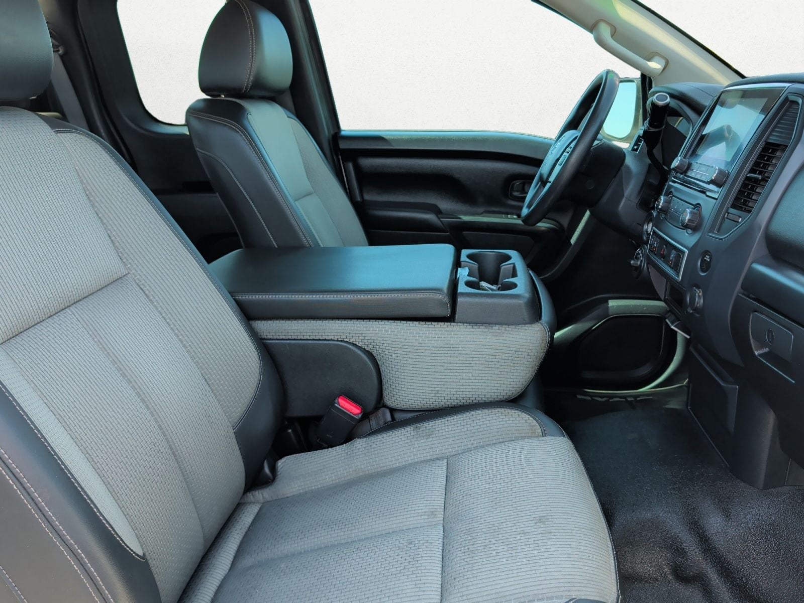 2021 Nissan TITAN King Cab S 4x4