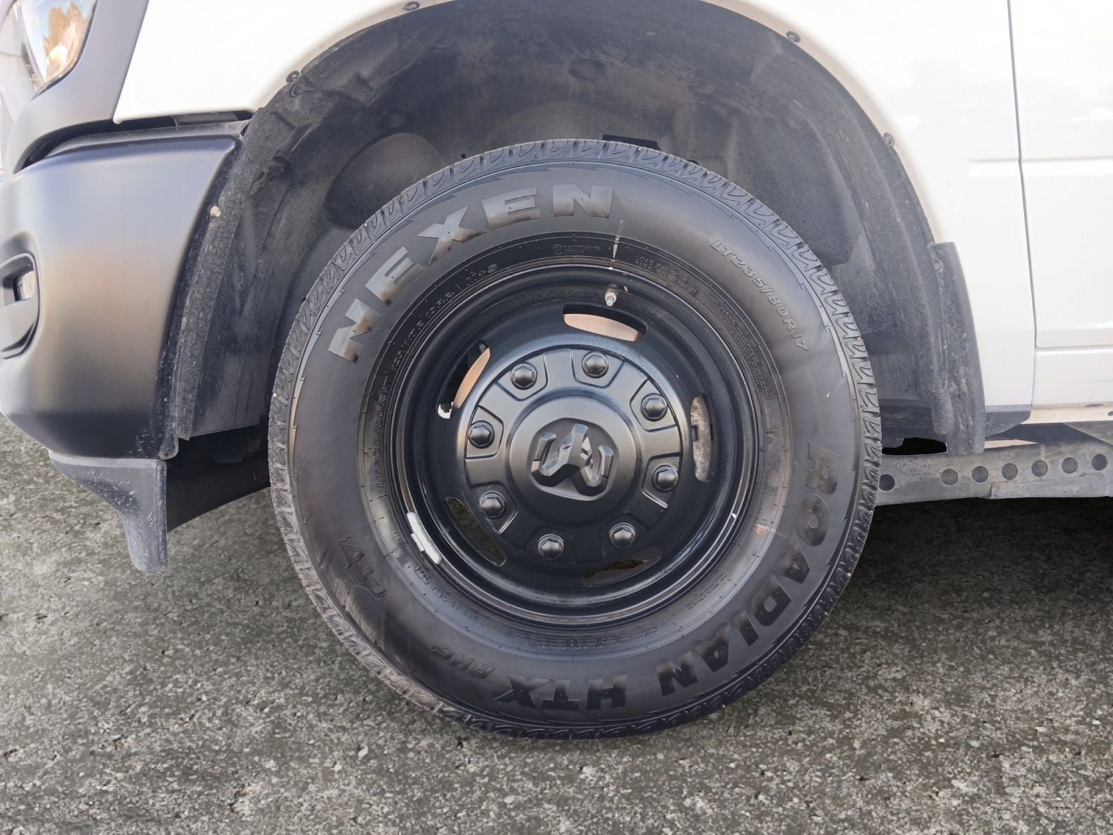 2025 RAM 3500 Tradesman Crew Cab 4x2 8' Box