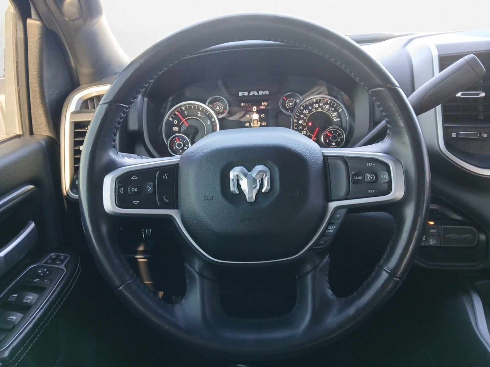 2024 RAM 2500 Big Horn Crew Cab 4x4 6'4' Box