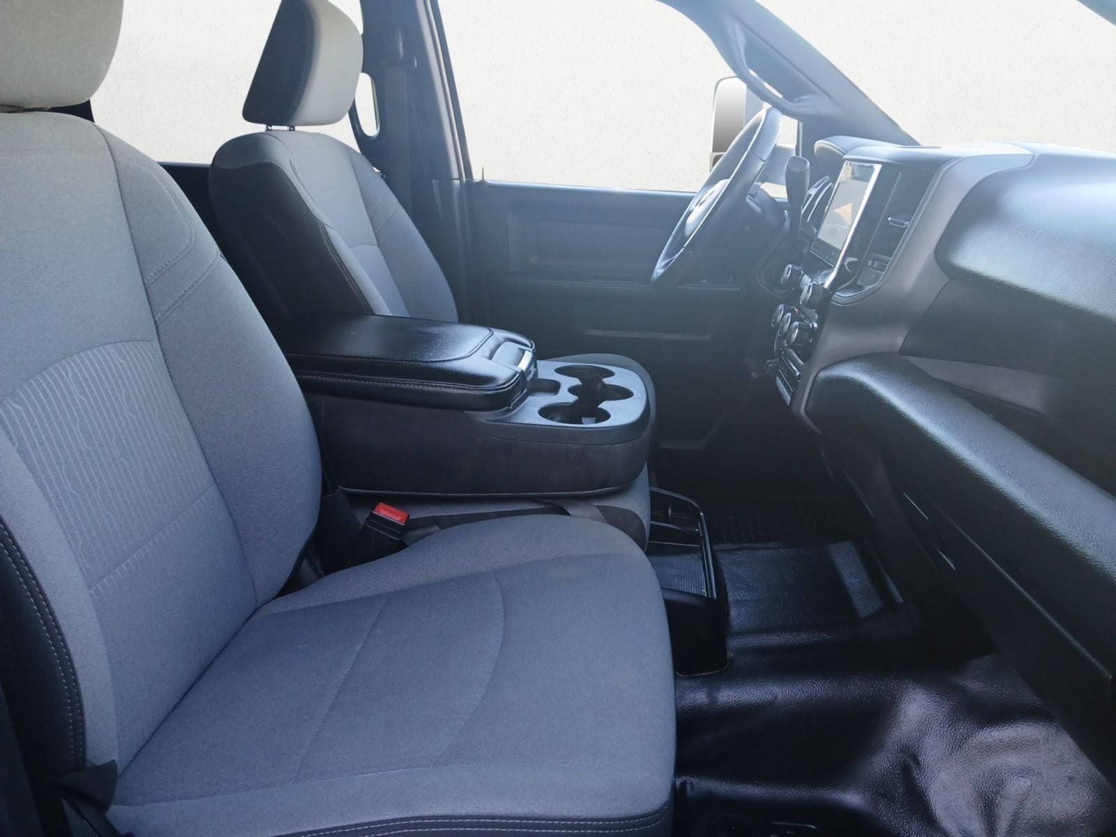 2022 RAM 3500 Chassis Tradesman/SLT/Laramie/Limited