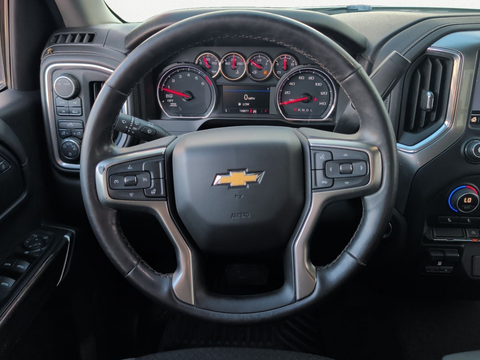2020 Chevrolet Silverado 1500 4WD Crew Cab Short Bed LT
