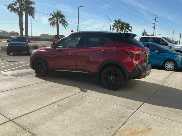 2020 Nissan Kicks SR