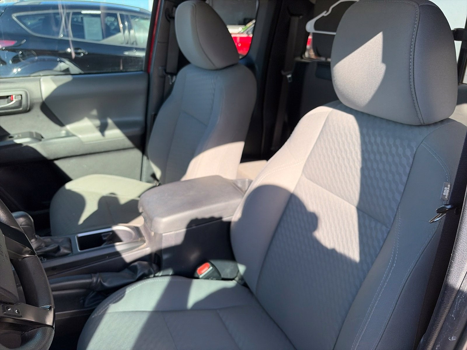 2022 Toyota Tacoma SR V6