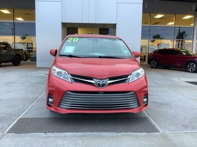 2020 Toyota Sienna XLE