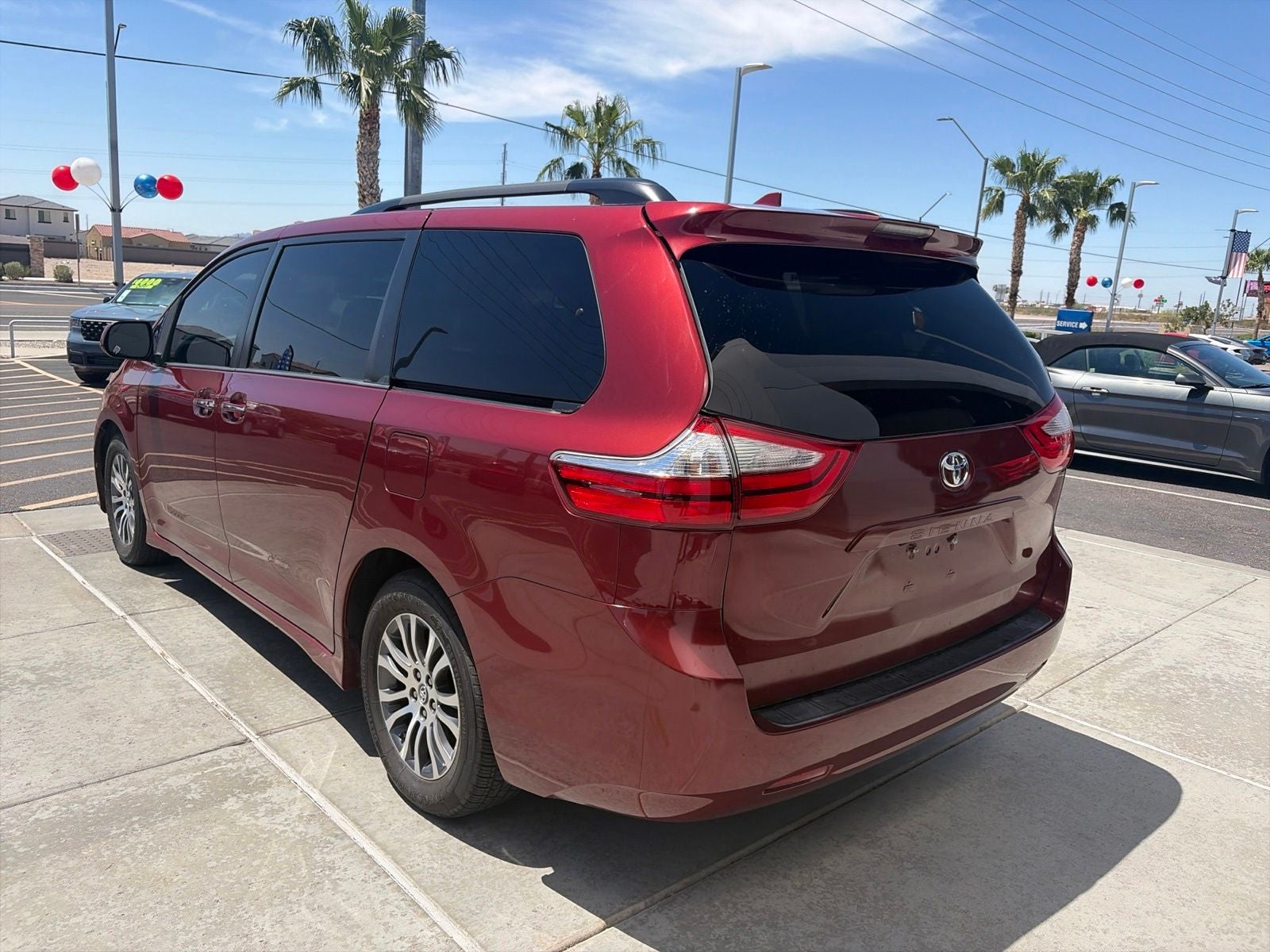 2019 Toyota Sienna XLE